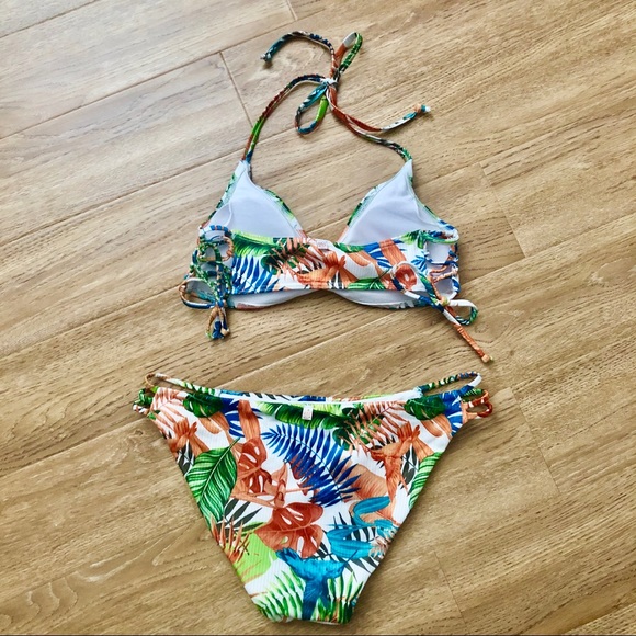 NWOT La Vie en Rose Ribbed Bikini - Picture 4 of 4